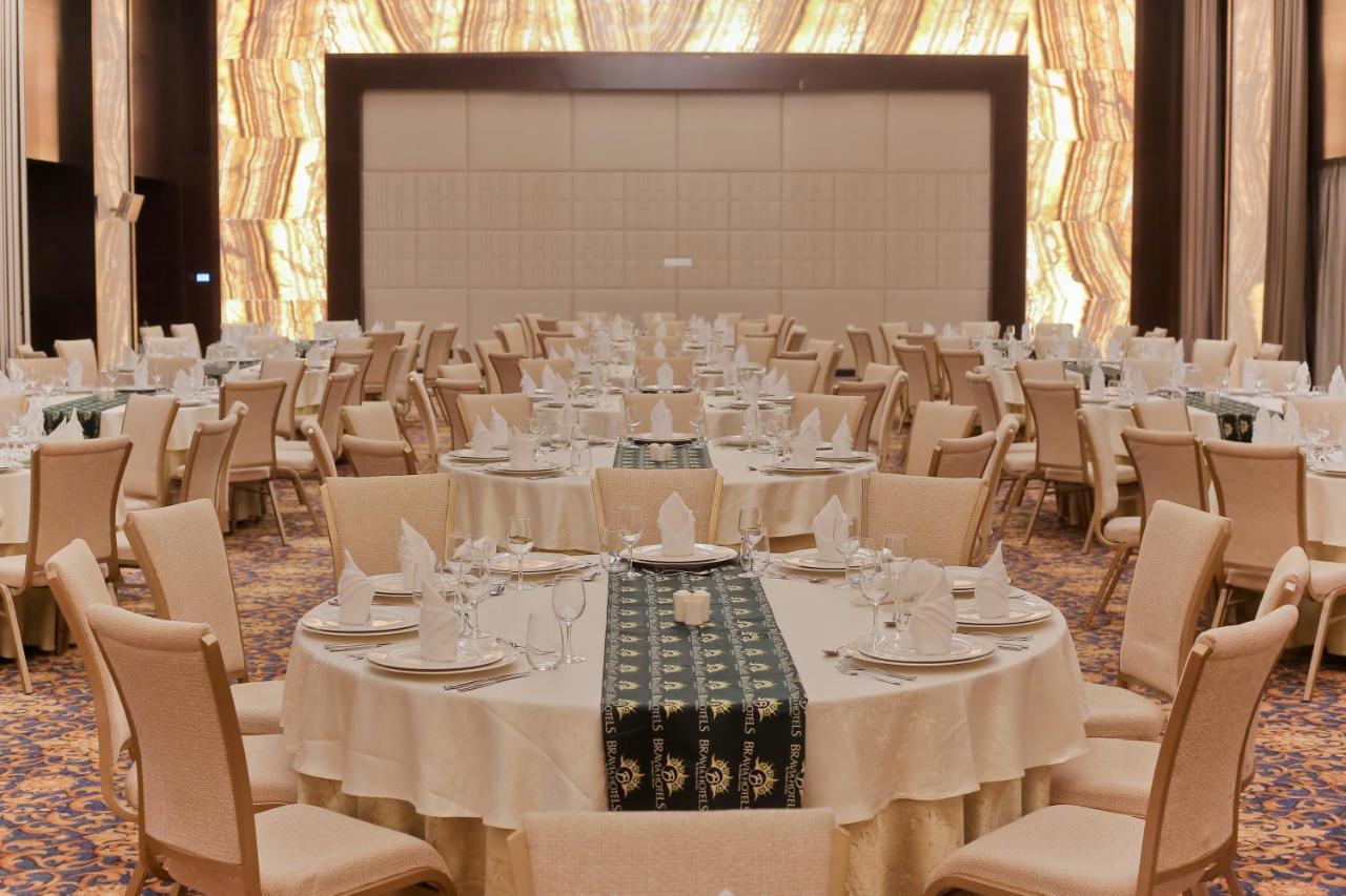 Bravia Hotel Niamey Bagian luar foto
